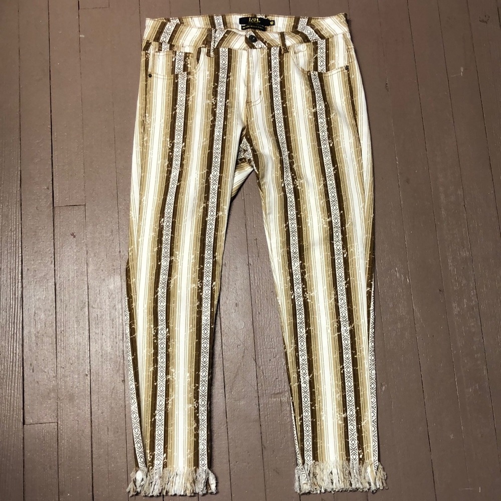 Lucky & Blessed Aztec Patteren Mid Rise Ankle Skinny Jean